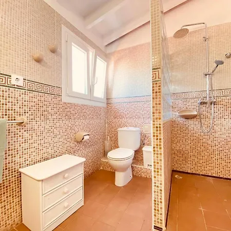 Besuc 8 Personnes Villa *