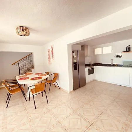 Besuc 8 Personnes Villa *